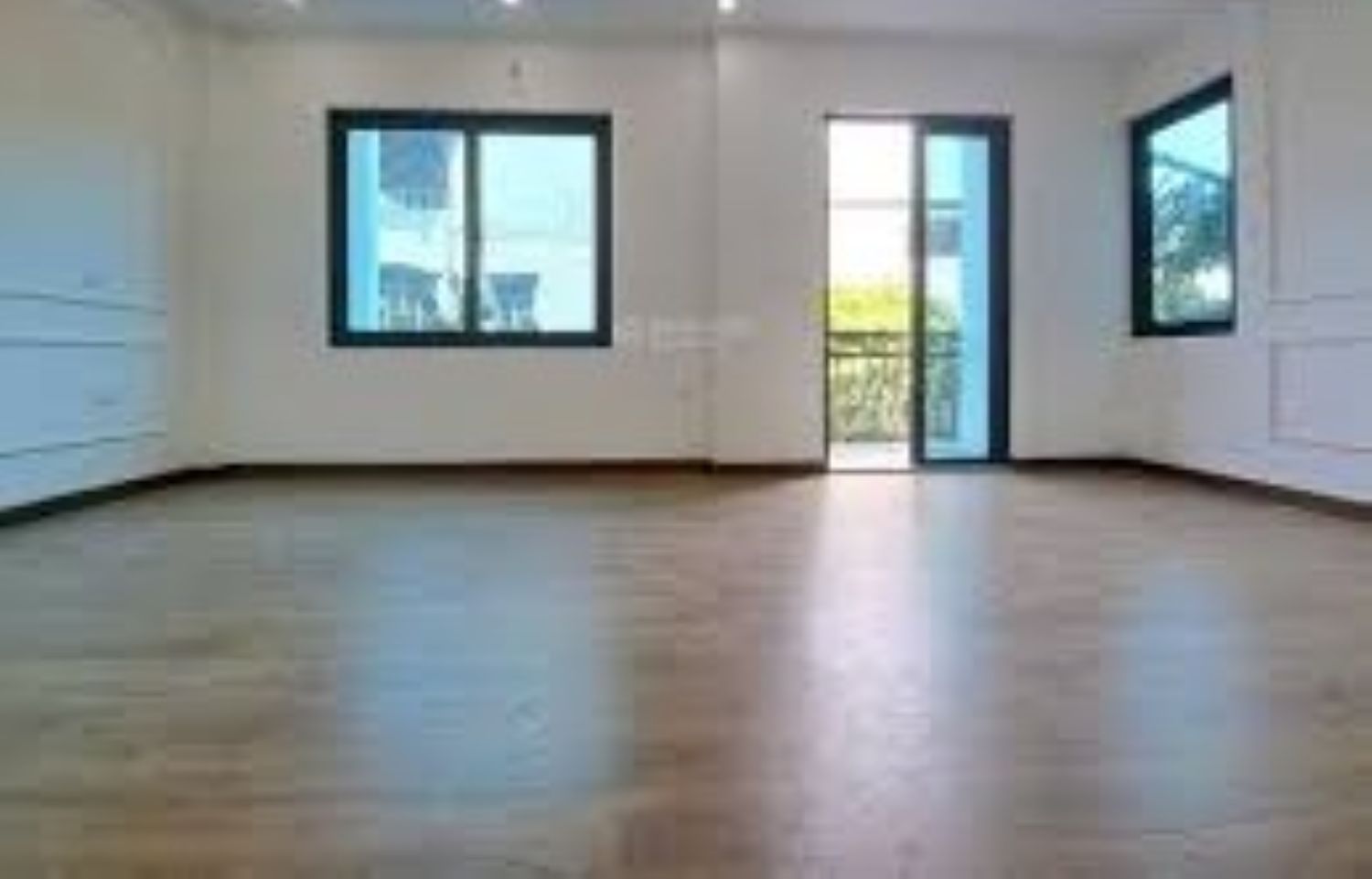 BÁN NHÀ NHẬT TẢO - AN DƯƠNG VƯƠNG - 60M - 6 TẦNG - THANG MÁY - 2 THOÁNG
